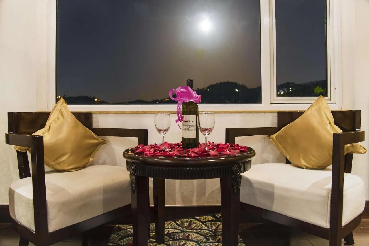 Ξενοδοχείο Regenta Resort Mars Valley View Shoghi Σίμλα