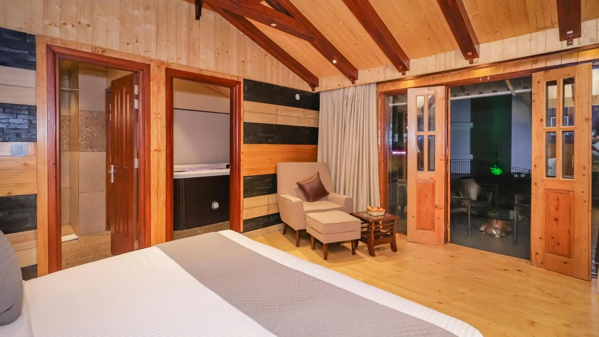 Regenta Resort Mars Valley View Shoghi Σίμλα