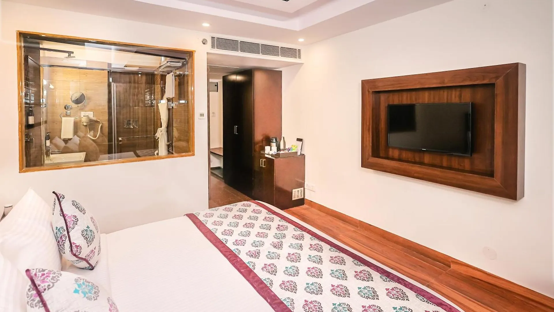 Regenta Resort Mars Valley View Shoghi Σίμλα