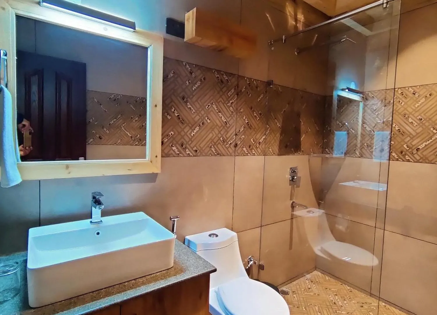 Ξενοδοχείο Regenta Resort Mars Valley View Shoghi Σίμλα